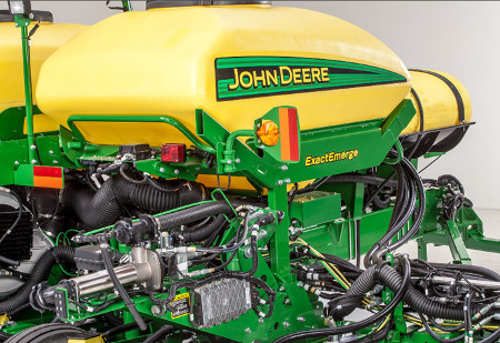 John Deere Planter Precise Liquid fertilizer placement with ExactRate Fertilizer System