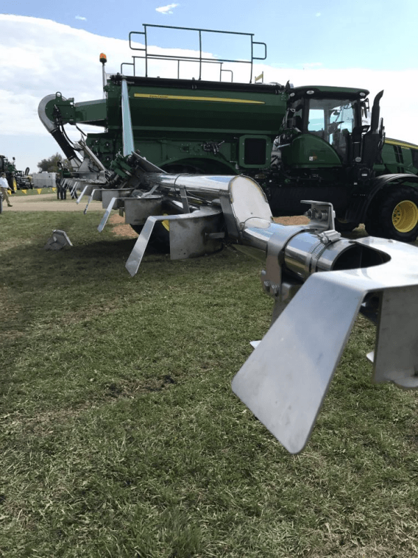 John-Deere-F4365-Air-Boom