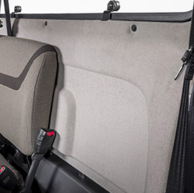 r4g085056_xuv835r_rear_panel_cvr_275x