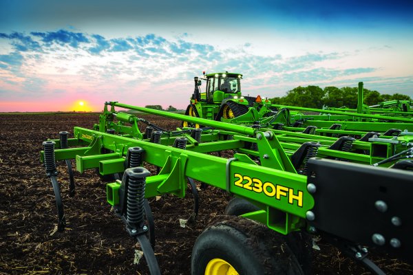 John Deere Sweeps PreSeason Sale Save 10%
