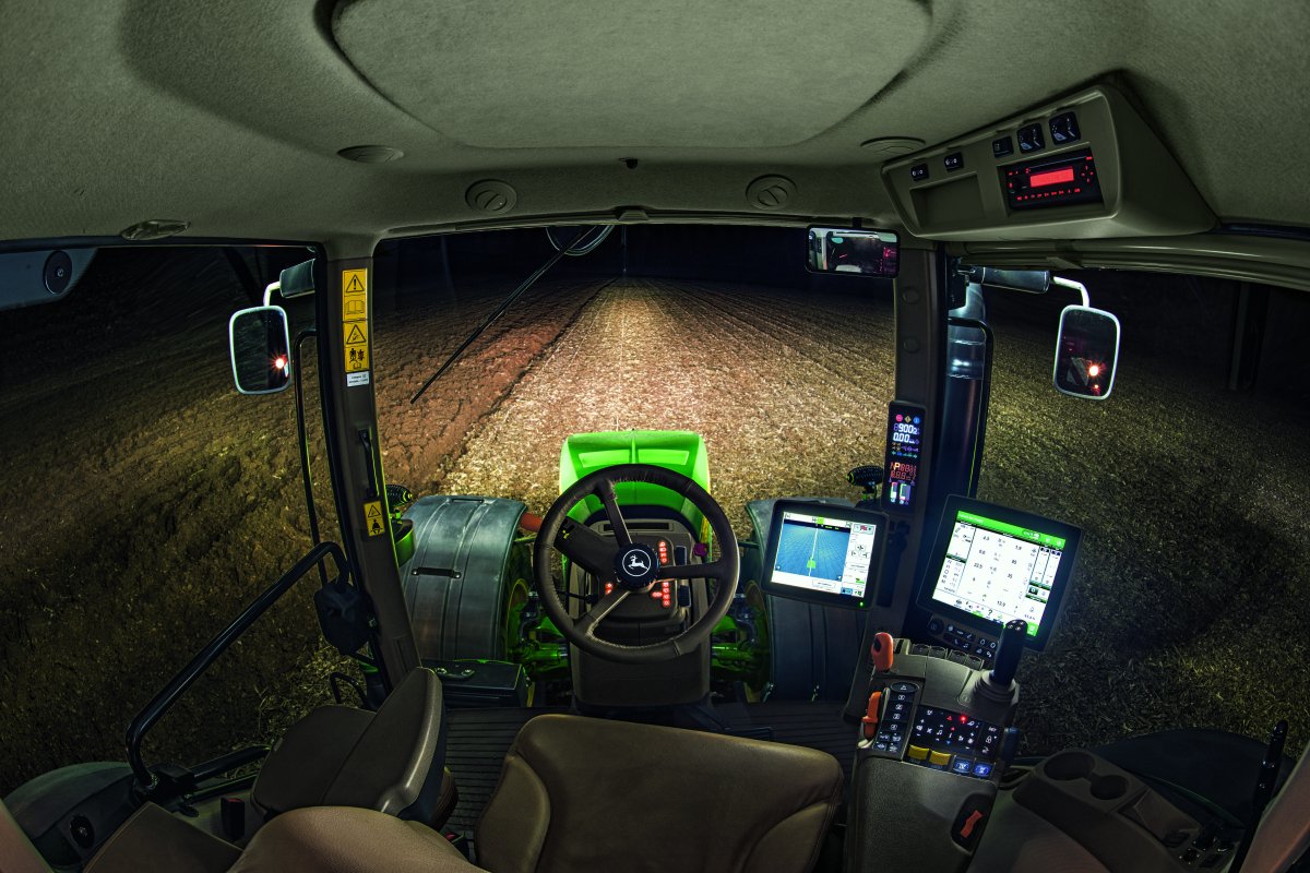 John Deere 8R Tractor Cab